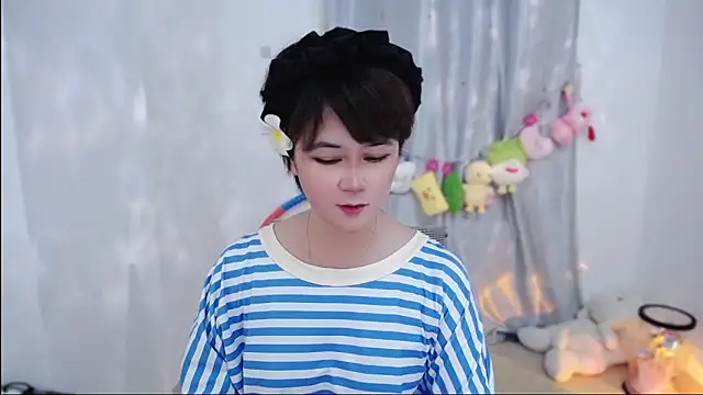 Snapshot of Fan_ting chatting on 19, 10, 2025 Fan ting online show from 19, 10, 2025