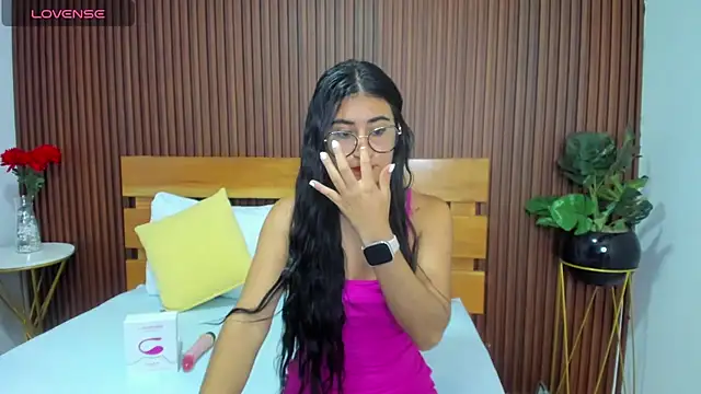 evelin leroy online show from 13, 2, 2025