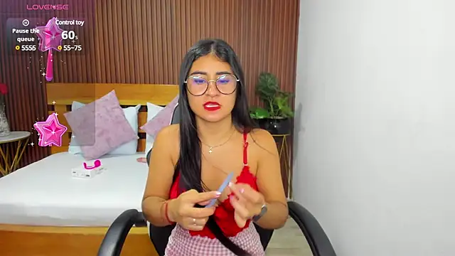 evelin leroy online show from 6, 3, 2025