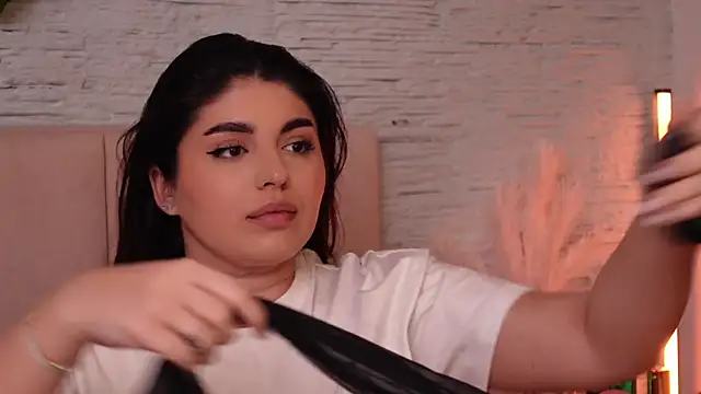 RachelSwaan online show from 2, 1, 2025