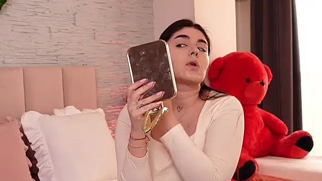 RachelSwaan online show from 9, 3, 2025