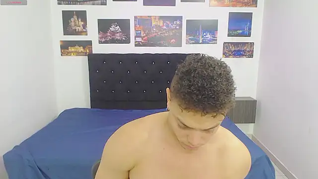 Booy Hott online show from 3, 12, 2024