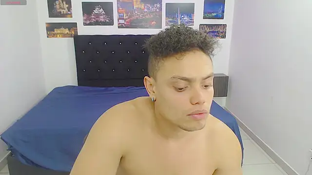 Booy Hott online show from 7, 12, 2024