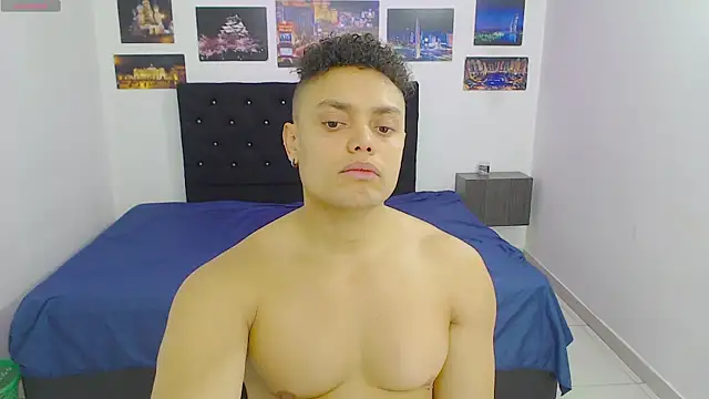 Booy Hott online show from 13, 12, 2024