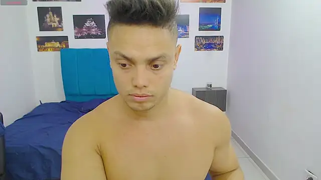 Booy Hott online show from 22, 1, 2025