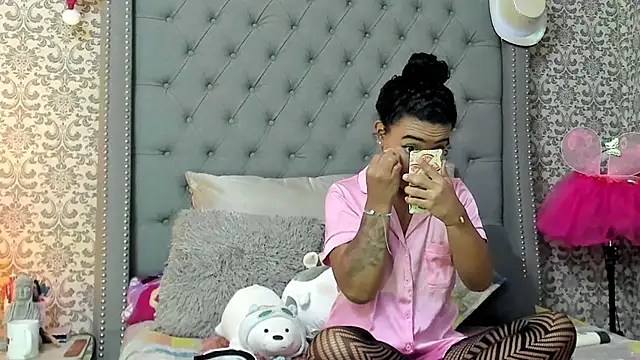 evafoxs online show from 16, 1, 2025