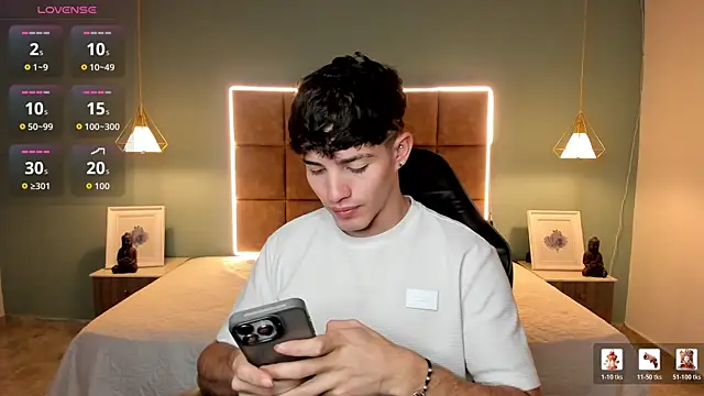 AlejooTwink online show from 18, 4, 2026