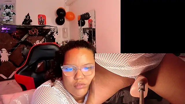 MhiaRey online show from 26, 10, 2025