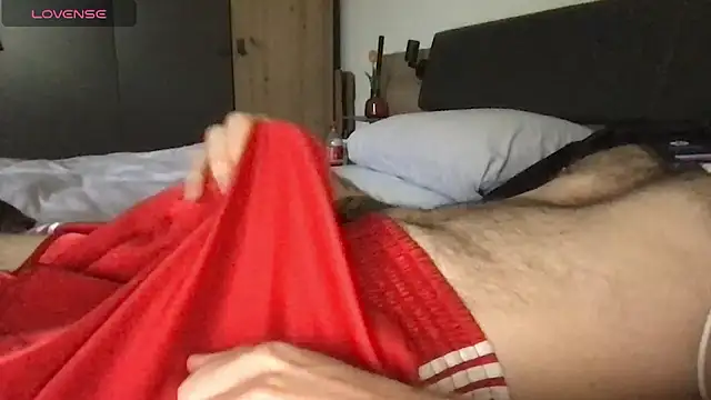 Snapshot of thewetshorts chatting on 5, 10, 2025 thewetshorts online show from 5, 10, 2025