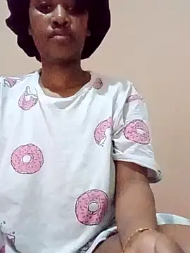 Snapshot of Blackhoneysharon chatting on 1, 11, 2025 Blackhoneysharon online show from 1, 11, 2025