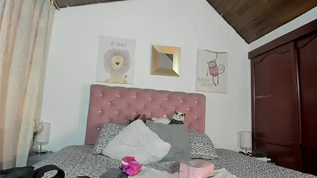 CelessteRedds online show from 8, 1, 2026