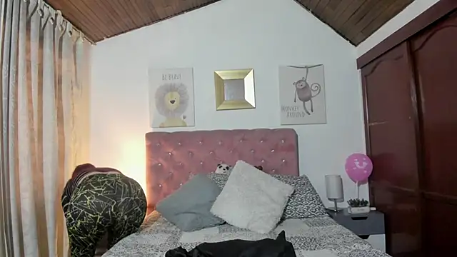 CelessteRedds online show from 4, 3, 2026