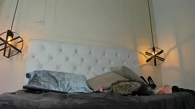 Snapshot of Slut_Milf_ chatting on 17, 1, 2025 Slut Milf  online show from 17, 1, 2025