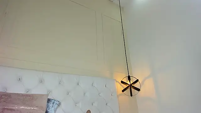 Snapshot of Slut_Milf_ chatting on 21, 1, 2025 Slut Milf  online show from 21, 1, 2025