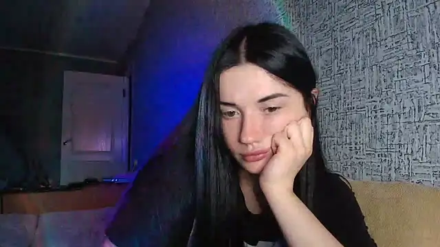 Liana diva online show from 4, 4, 2026