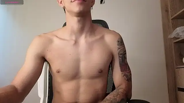 Snapshot of Cristopher23_ chatting on 3, 10, 2025 Cristopher23 online show from 3, 10, 2025
