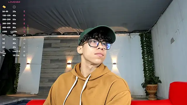 Snapshot of AkazaBoy_ chatting on 14, 12, 2025 AkazaBoy online show from 14, 12, 2025