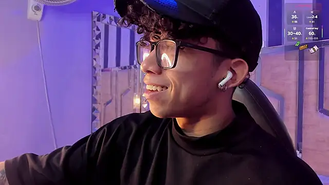 AkazaBoy  online show from 28, 3, 2026