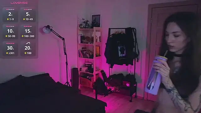 Snapshot of Space_X_Roxy_ chatting on 26, 12, 2024 Space X Roxy online show from 26, 12, 2024