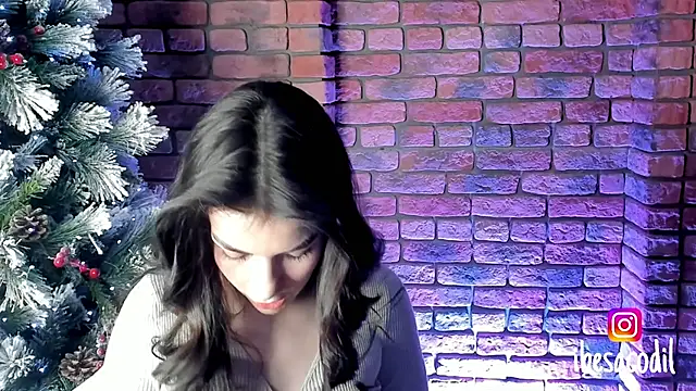 adriana allien online show from 8, 1, 2025