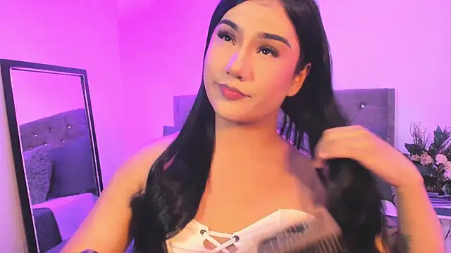 AssQueen18 online show from 27, 10, 2025