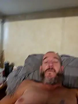 Snapshot of Fukme1970 chatting on 4, 12, 2025 Fukme1970 online show from 4, 12, 2025