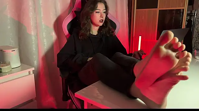 misswishh  online show from 3, 10, 2025