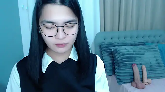 zhaviahale21 online show from 24, 10, 2025