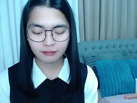 zhaviahale21 online show from 5, 11, 2025