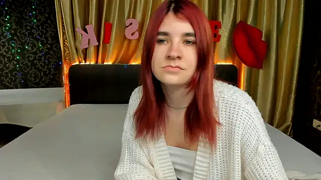  Polly Love  online show from 18, 2, 2025