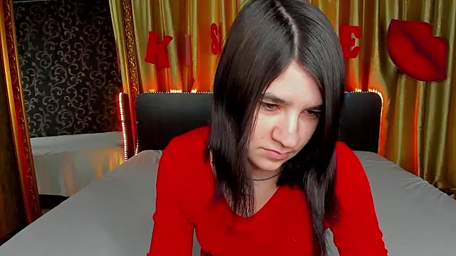  Polly Love  online show from 2, 3, 2026