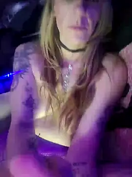 Snapshot of Aliiv21 chatting on 11, 3, 2025 Aliiv21 online show from 11, 3, 2025