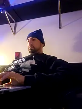 Snapshot of nakedtony81 chatting on 19, 2, 2026 nakedtony81 online show from 19, 2, 2026