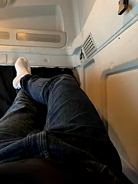 Snapshot of Dan_NFS chatting on 2, 10, 2025 Dan NFS online show from 2, 10, 2025