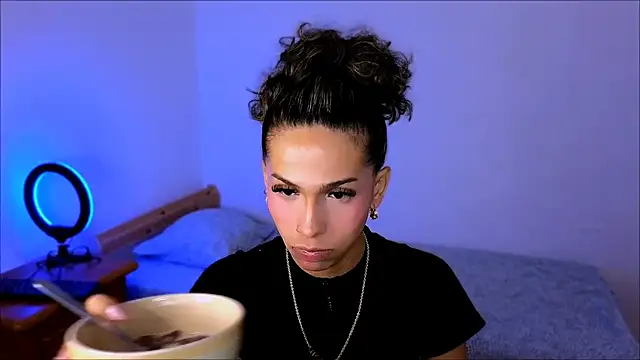 Abby bella09 online show from 18, 1, 2026