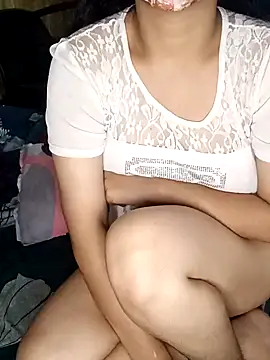 Snapshot of yourtamilcouple chatting on 13, 12, 2024 yourtamilcouple online show from 13, 12, 2024