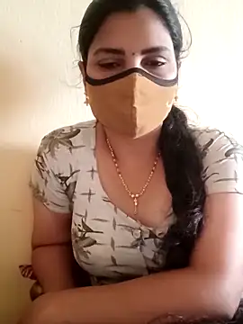 Snapshot of yourtamilcouple chatting on 4, 3, 2025 yourtamilcouple online show from 4, 3, 2025