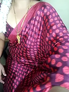 Snapshot of yourtamilcouple chatting on 26, 9, 2025 yourtamilcouple online show from 26, 9, 2025