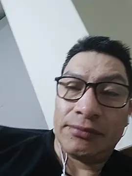 Snapshot of gioarcangel chatting on 15, 5, 2026 gioarcangel online show from 15, 5, 2026