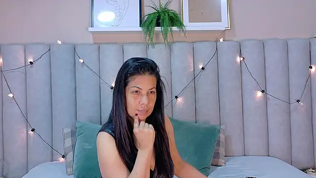 JaylaScott   online show from 19, 3, 2026