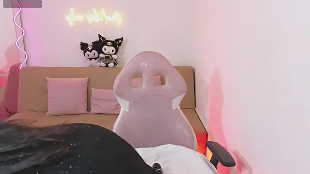 Snapshot of hina_tay chatting on 15, 2, 2025 hina tay online show from 15, 2, 2025