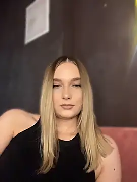 Snapshot of Alisa_Rise chatting on 20, 6, 2026 Alisa Rise online show from 20, 6, 2026