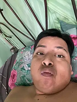 Avilespozo19993 online show from 24, 10, 2025