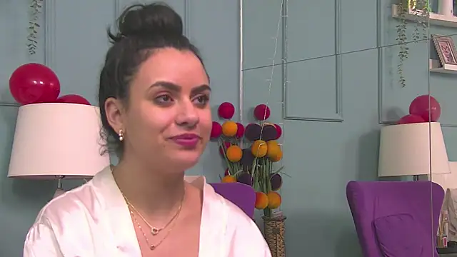 ElyzaIbarra online show from 23, 2, 2025