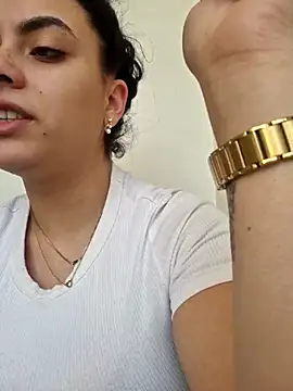 ElyzaIbarra online show from 5, 3, 2025