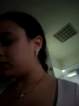 ElyzaIbarra online show from 18, 3, 2025