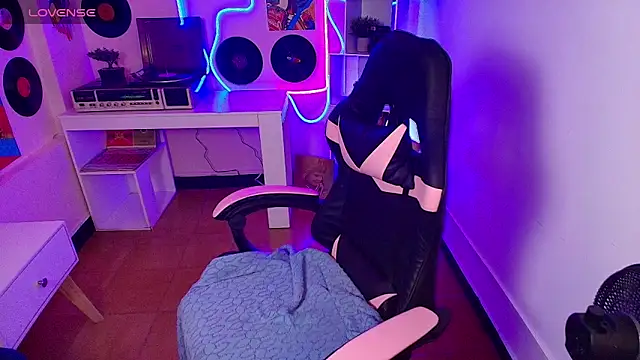 hannaa jhoonson online show from 8, 3, 2025