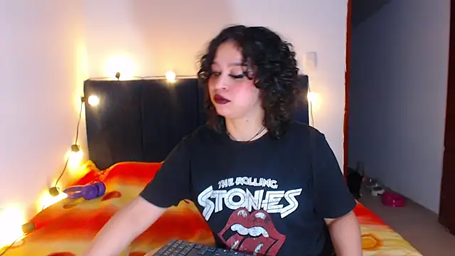 Bitsy Messy online show from 12, 7, 2026