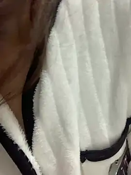 Aimeil online show from 9, 3, 2025