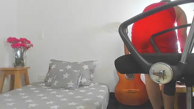 Liloo8923 online show from 6, 10, 2025